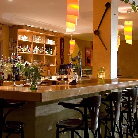 埃斯金索滨海山庄公寓式酒店 3*