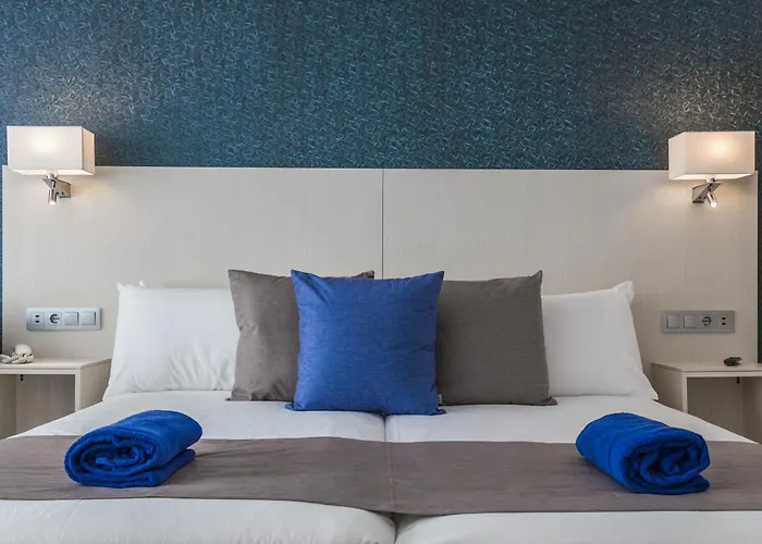 Esquinzo Y Monte Del Mar 3*