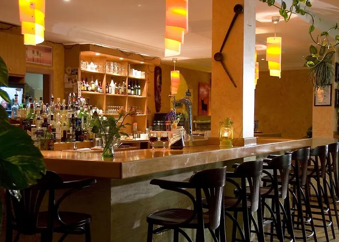 Esquinzo Y Monte Del Mar 3*